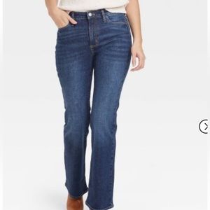 Women’s High-Rise Bootcut Jeans Never Worn
